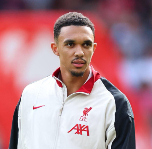 阿諾德復出引熱議：國家德比首發(fā)存疑，皇馬未來布局待考