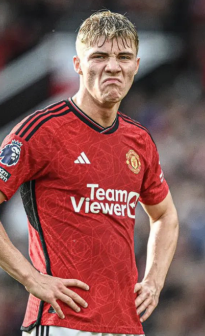 霍伊倫專訪：轉(zhuǎn)會(huì)、成長(zhǎng)與榜樣&mdash;&mdash;聚焦那不勒斯新星的多元心聲