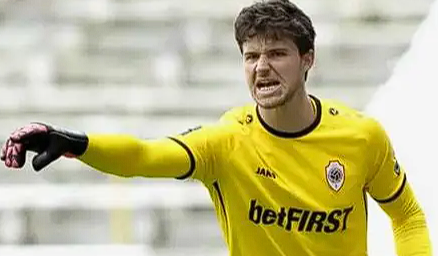 曼聯(lián)門將拉門斯賽后深度剖析：卡里克戰(zhàn)術(shù)、勝利感悟與未來展望